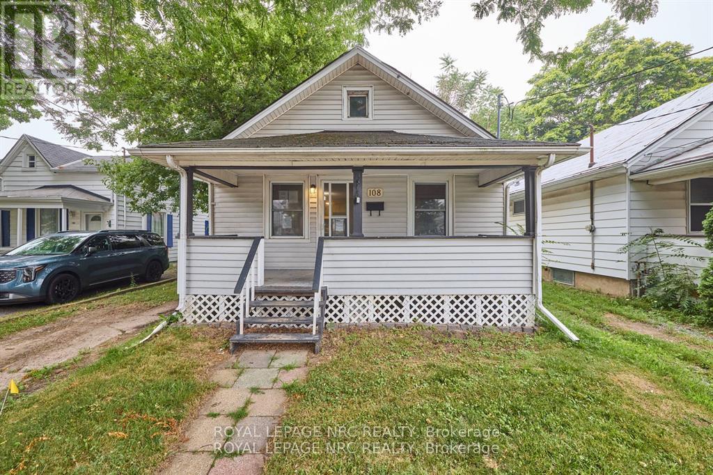 108 Carlton St, St. Catharines, ON L2R 1R3