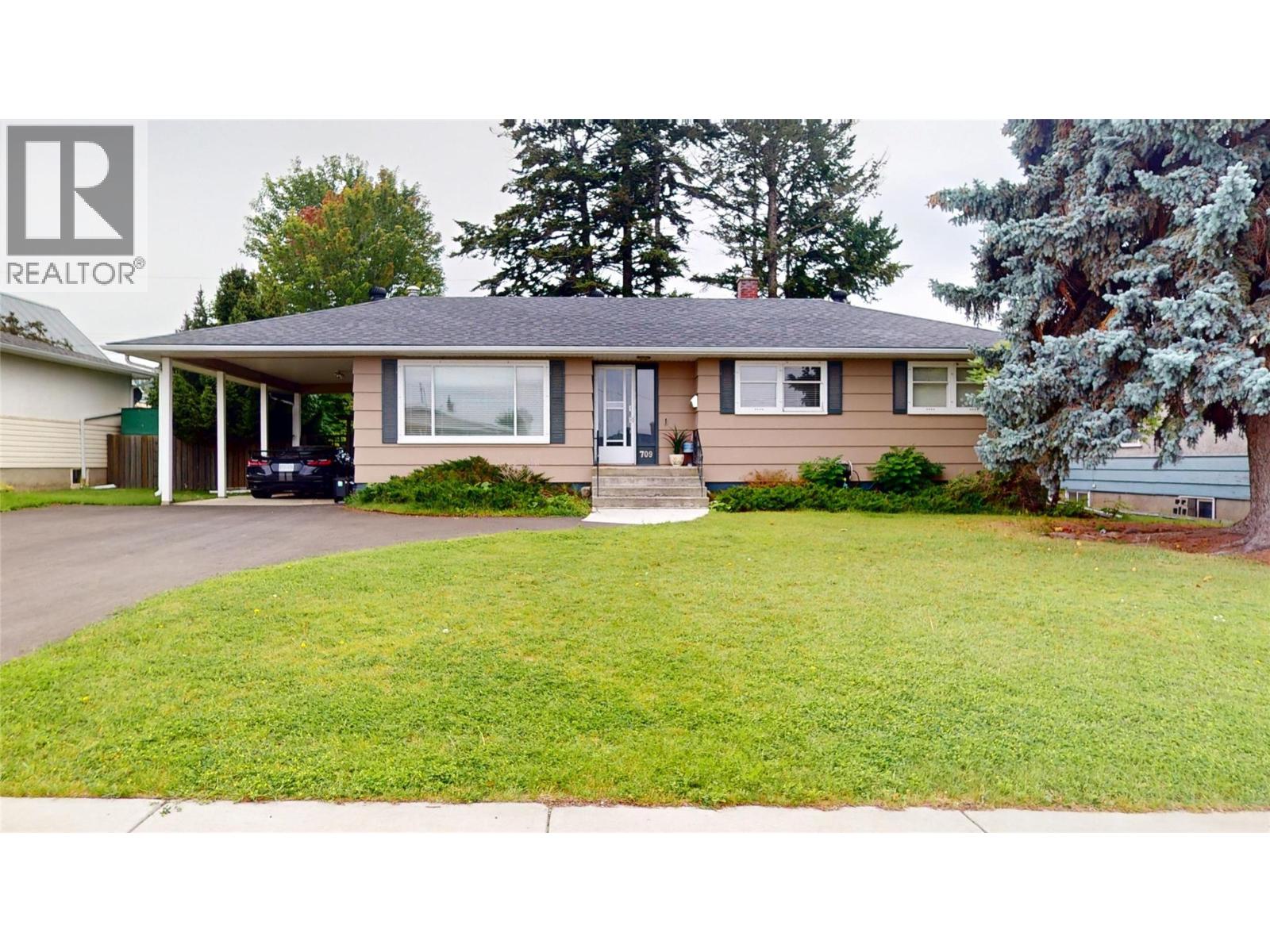 709 9 Street South, Cranbrook, BC V1C 1R6