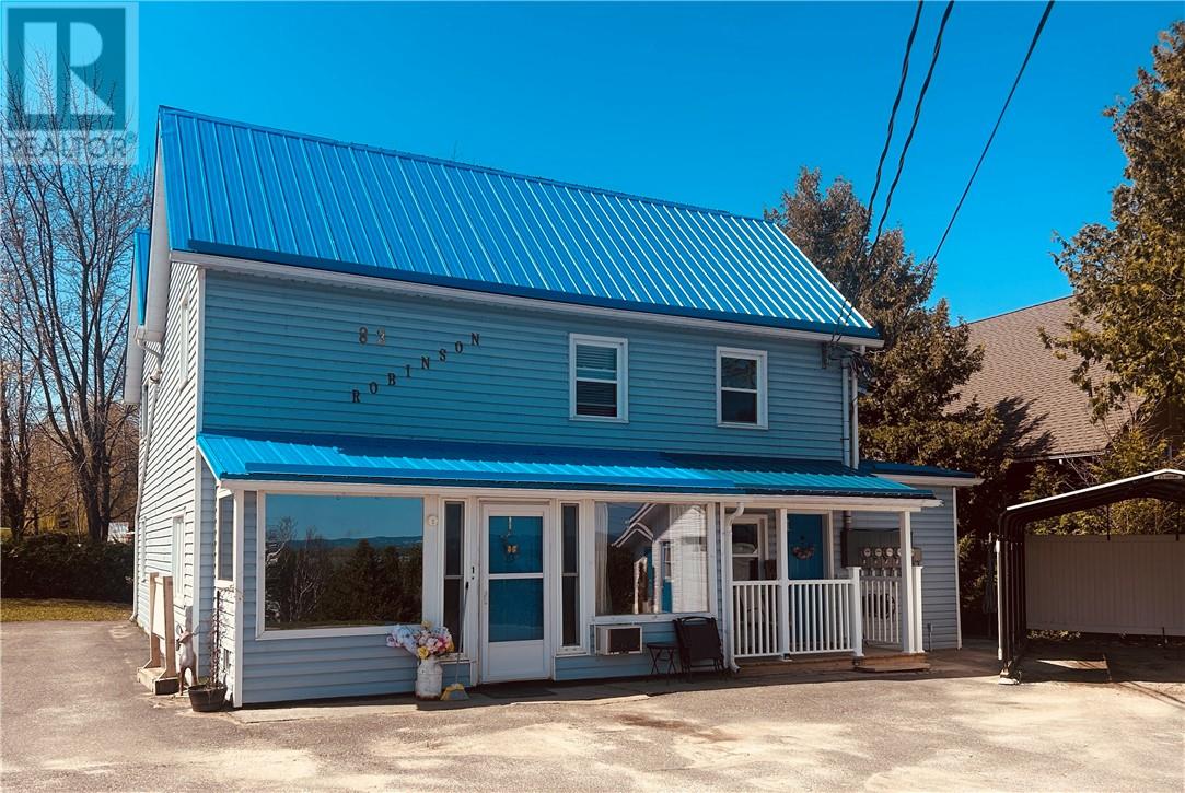 83 Robinson St W, Northeastern Manitoulin and the Islands, ON P0P 1K0