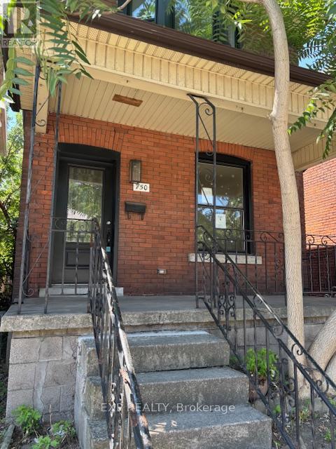 750 Cannon St E, Hamilton, ON L8L 2G9