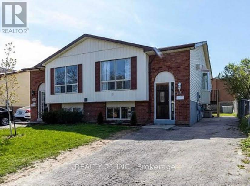 231 Medina Ct, Oshawa, ON L1J 7E1
