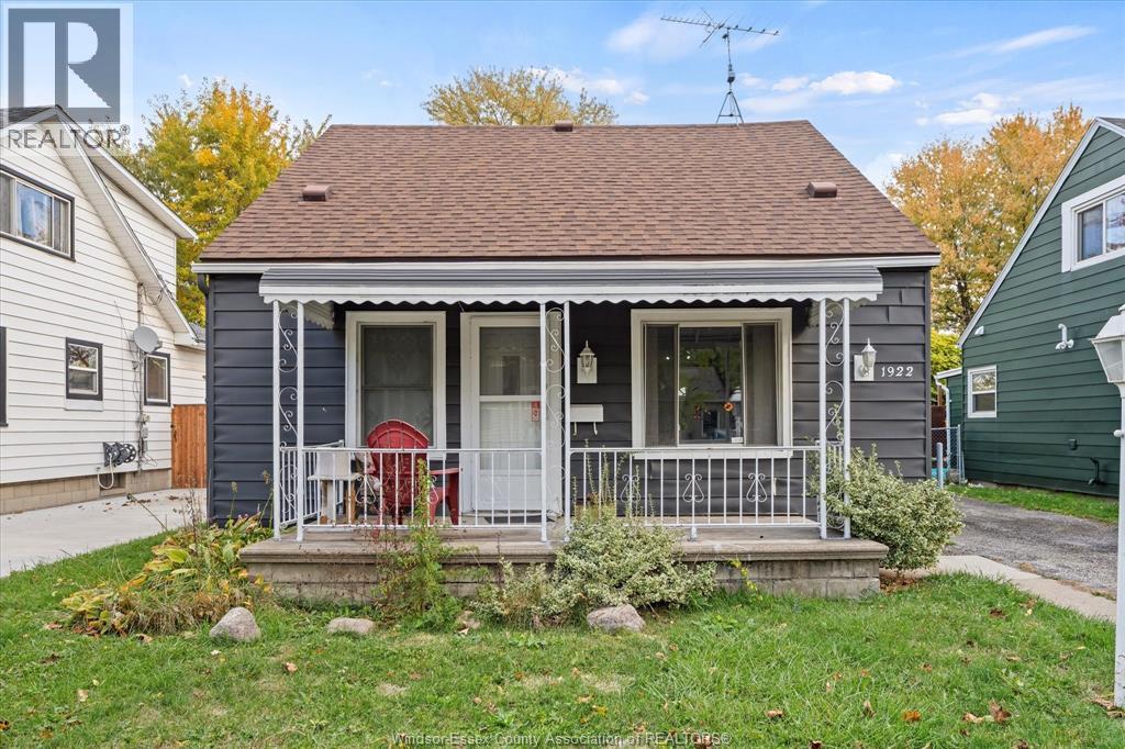 1922 Aubin, Windsor, ON N8W 4L3