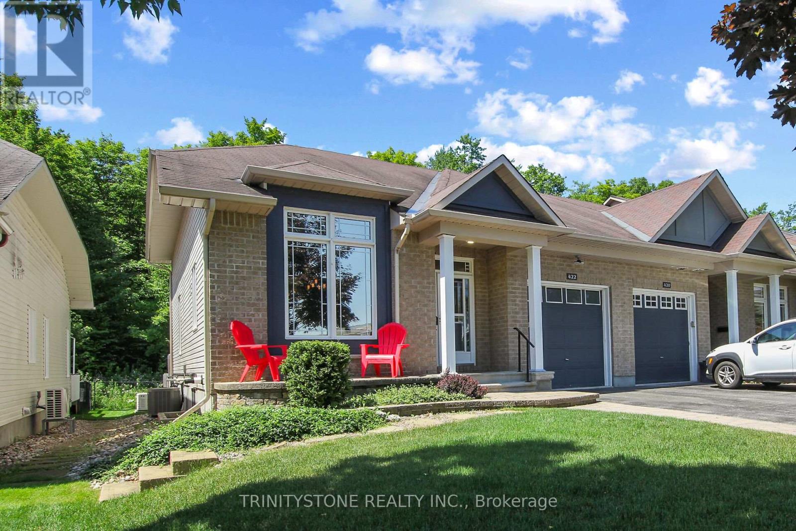 422 Statewood Dr, Ottawa, ON K2K 0B7