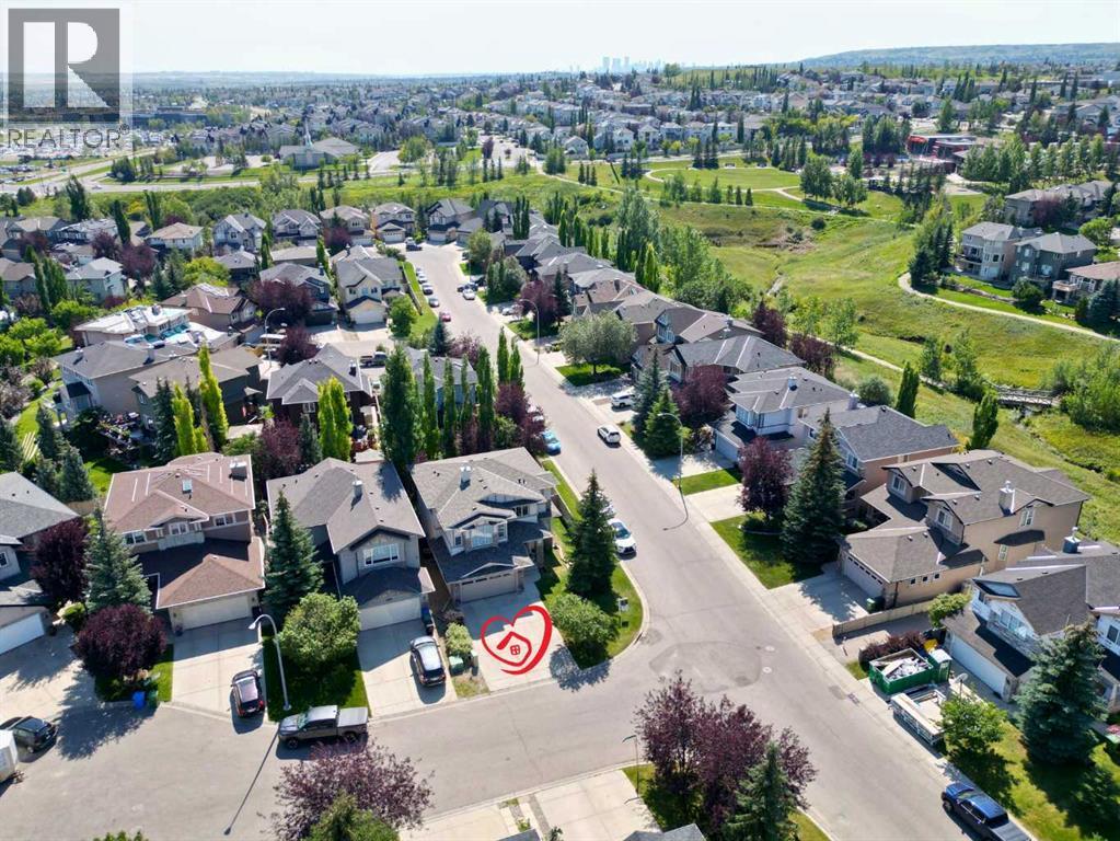 504 Panatella Ct NW, Calgary, AB T3K 5Z7