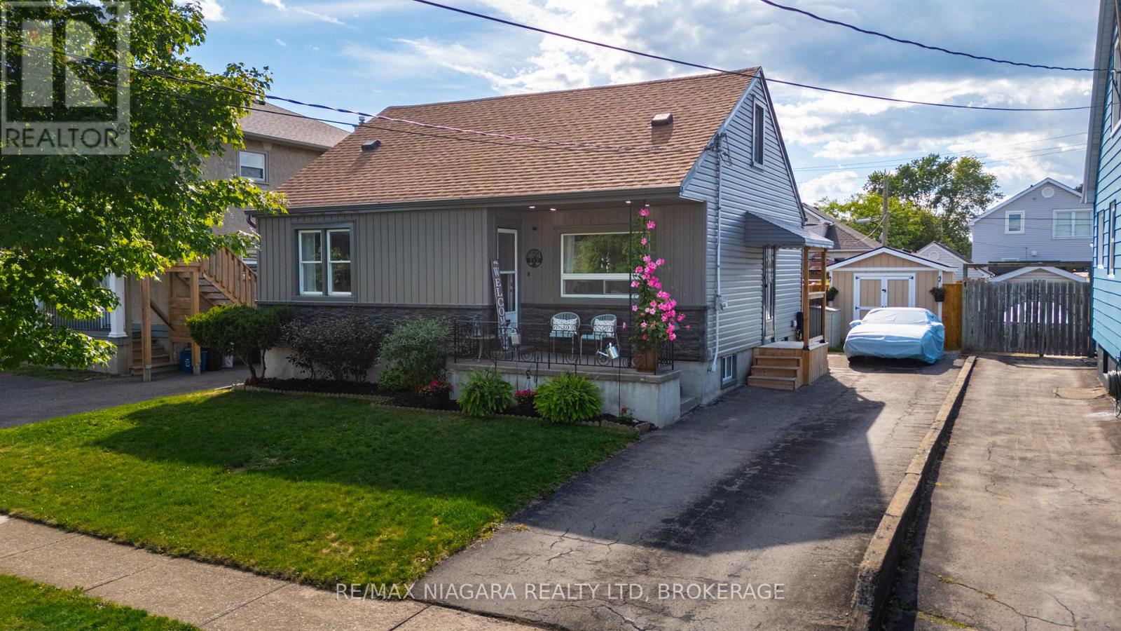 113 Lyons Ave, Welland, ON L3B 1L9