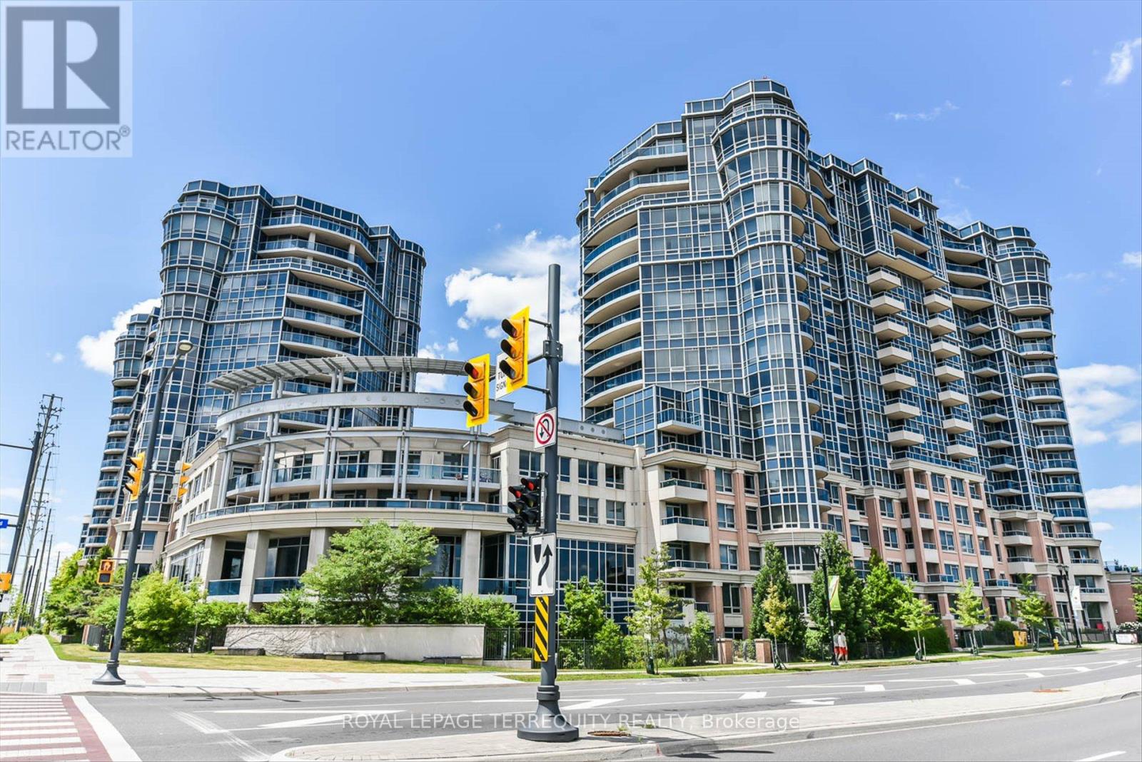 1287 23 Cox Blvd, Markham, ON L3R 7Z9