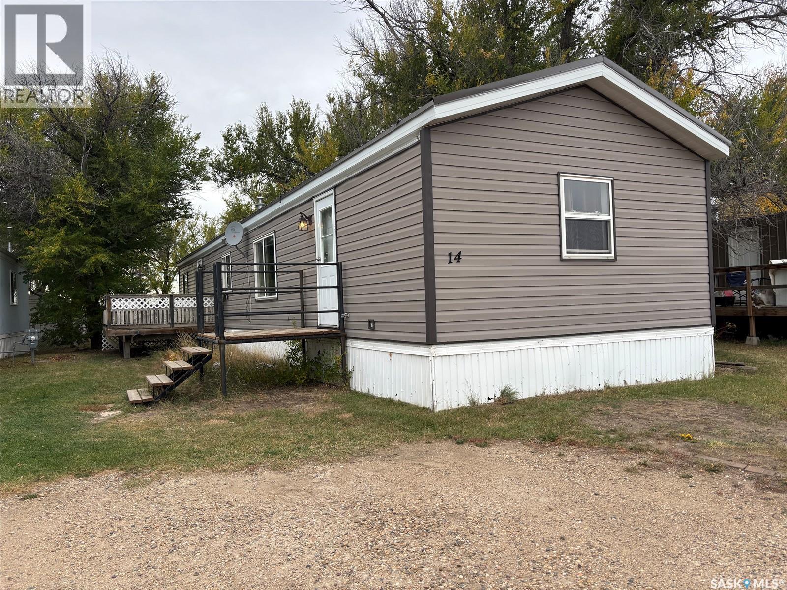 14 Cypress Mobile Home Park, Maple Creek, SK S0N 1N0