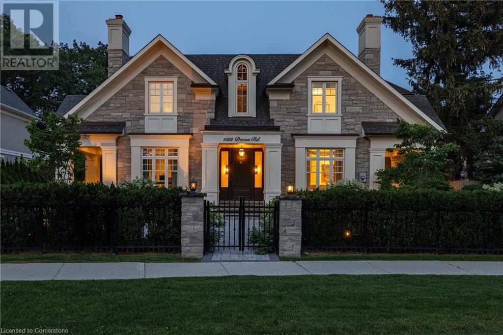 1522 Devon Rd, Oakville, ON L6J 2M5