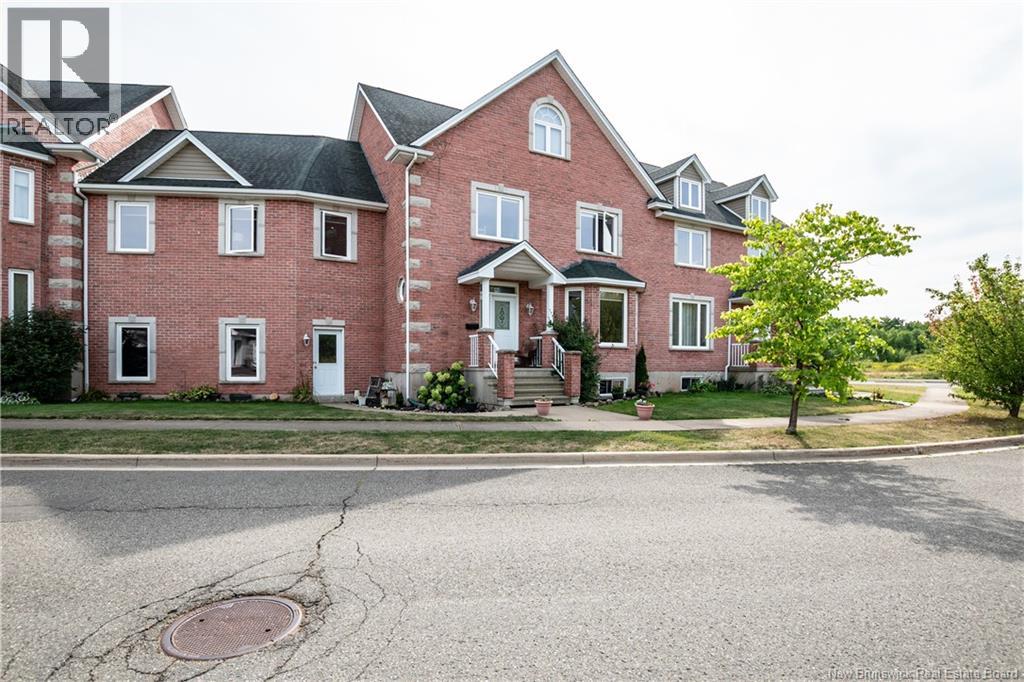 80 Croasdale St, Moncton, NB E1E 0A8