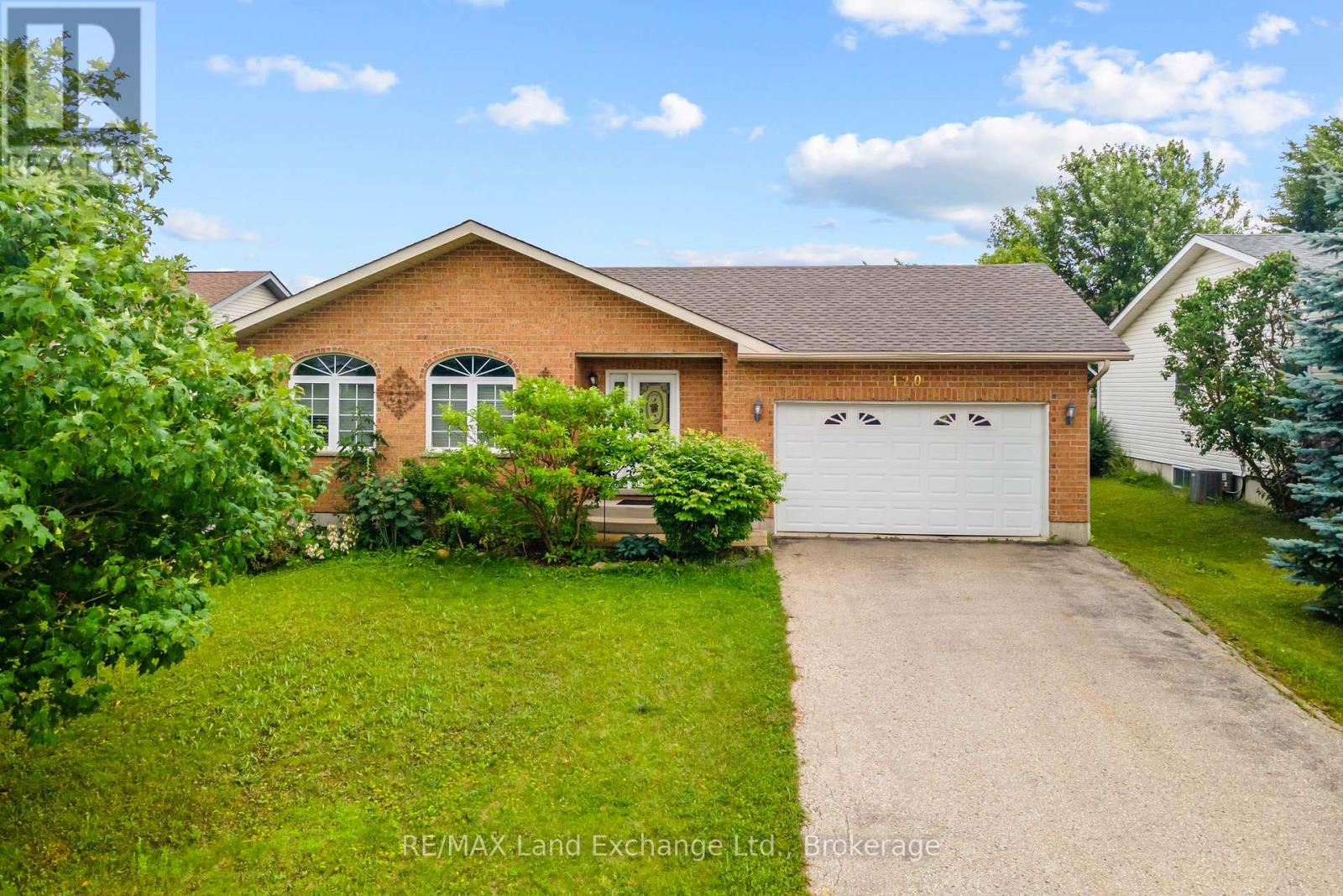 120 Owen Rd, Wellington North, ON N0G 2L2