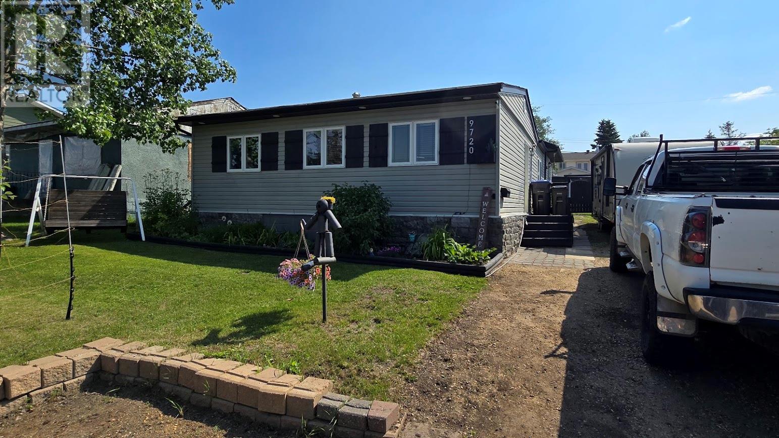 9 Street Unit 9720, Dawson Creek, BC V1G 3S6
