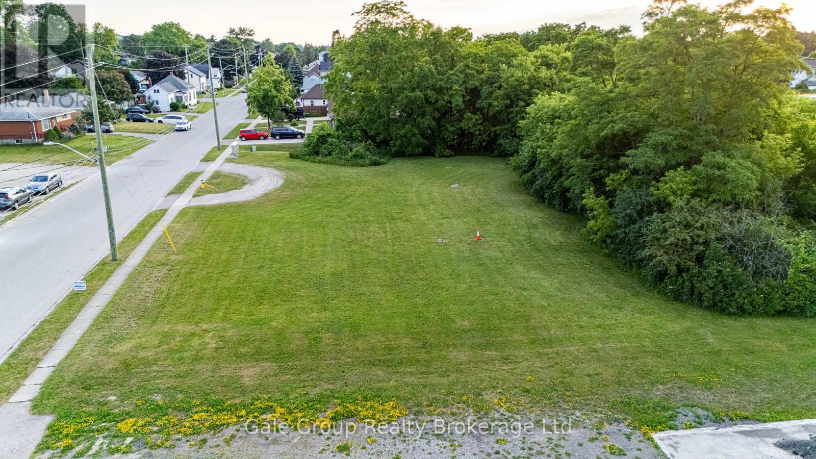 877 Dufferin St, Woodstock, ON N4S 1Y8