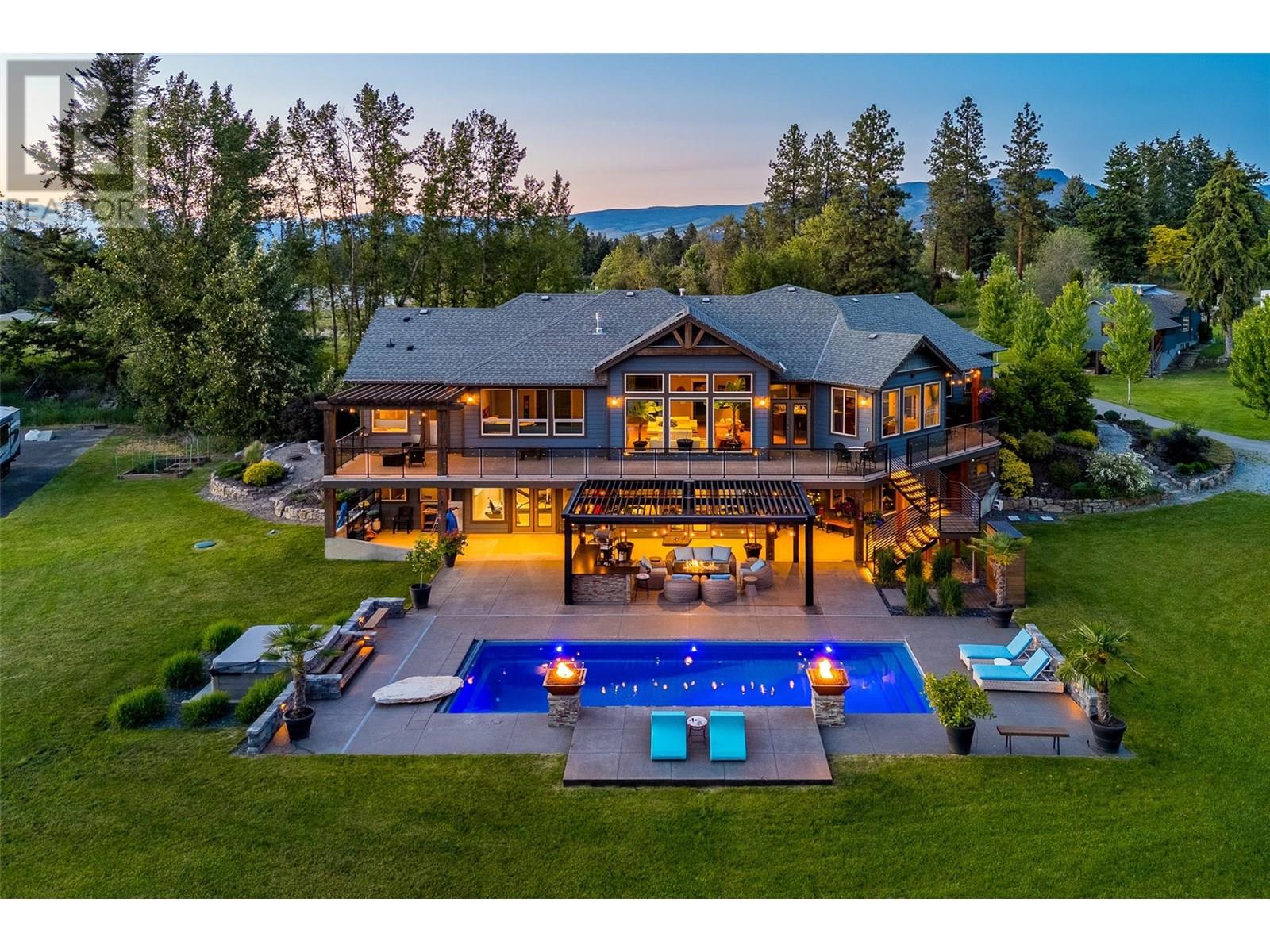 4284 Jaud Rd, Kelowna, BC V1W 4C5