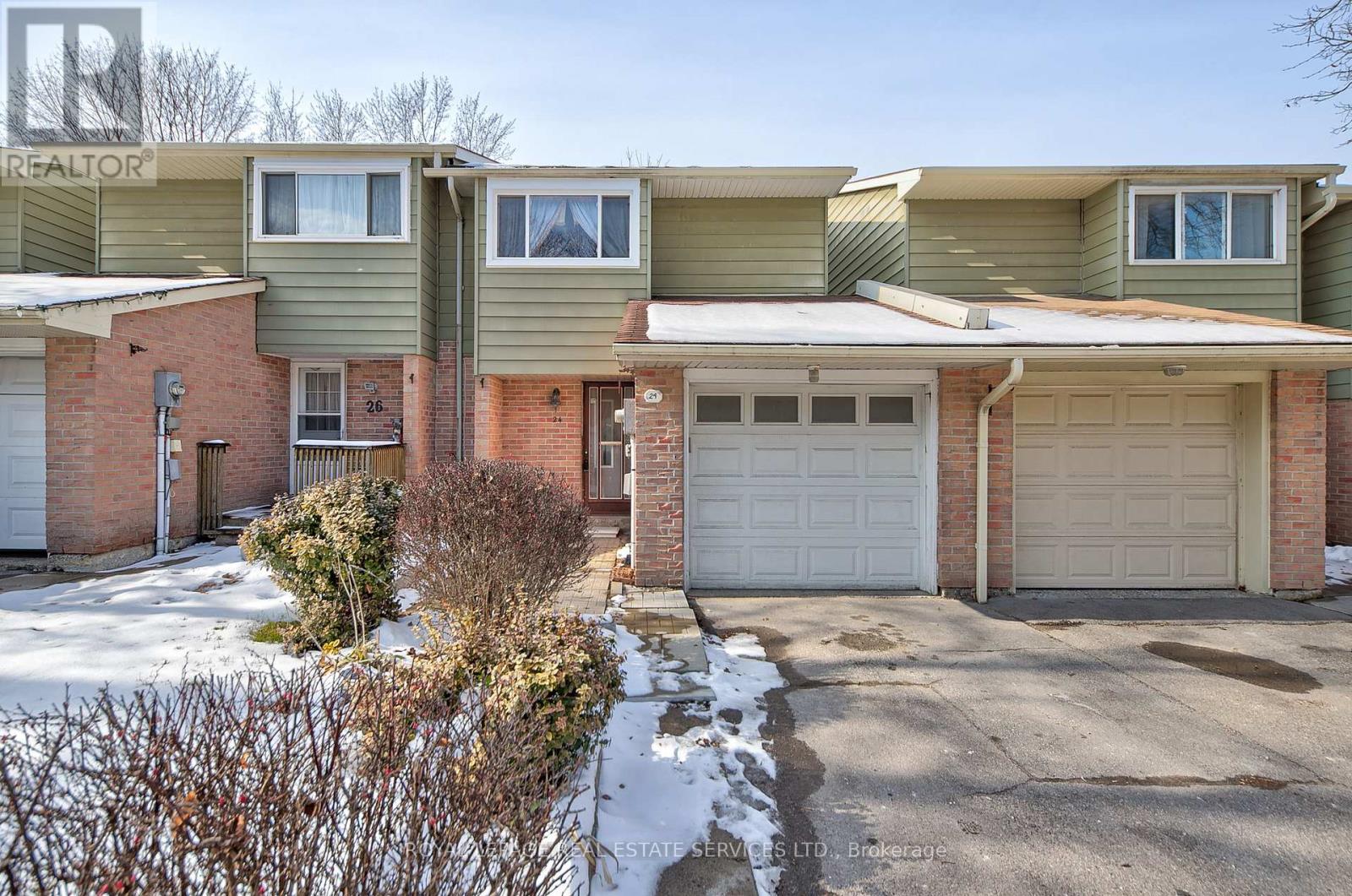 24 Deer Run Cres, Bradford West Gwillimbury, ON L3Z 1N2