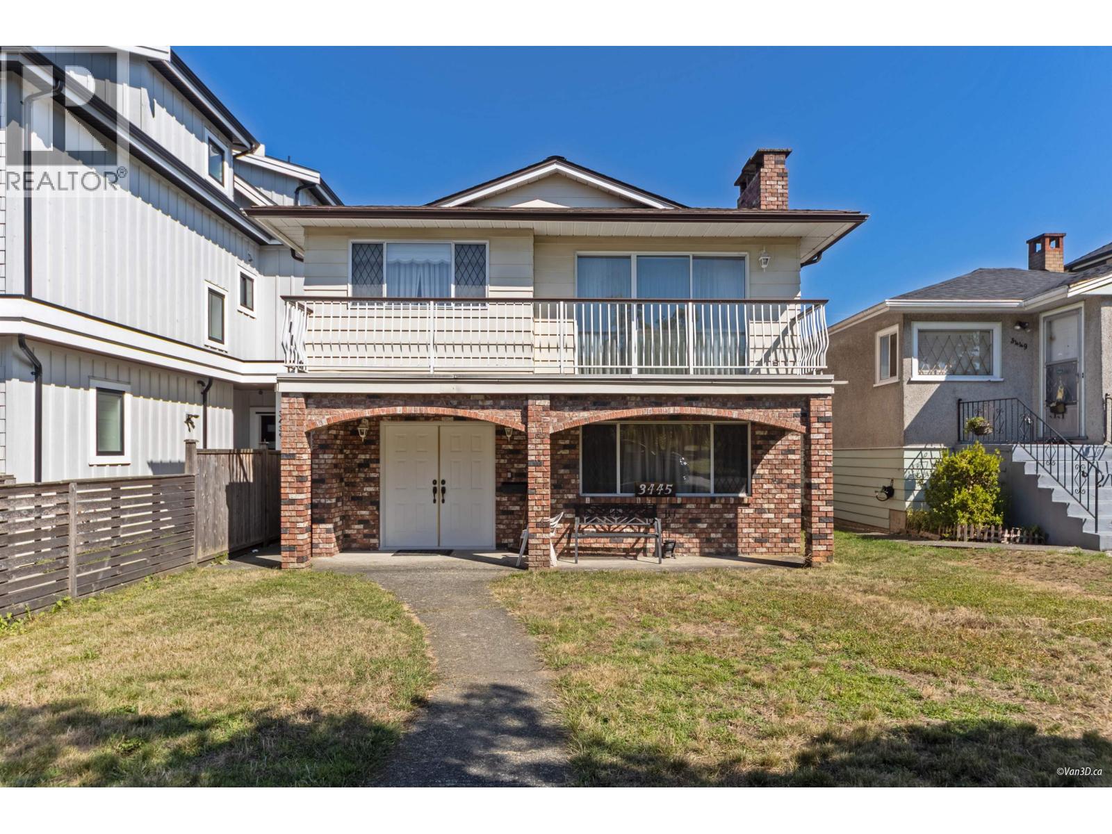 3445 E 24th Ave, Vancouver, BC V5R 1G5