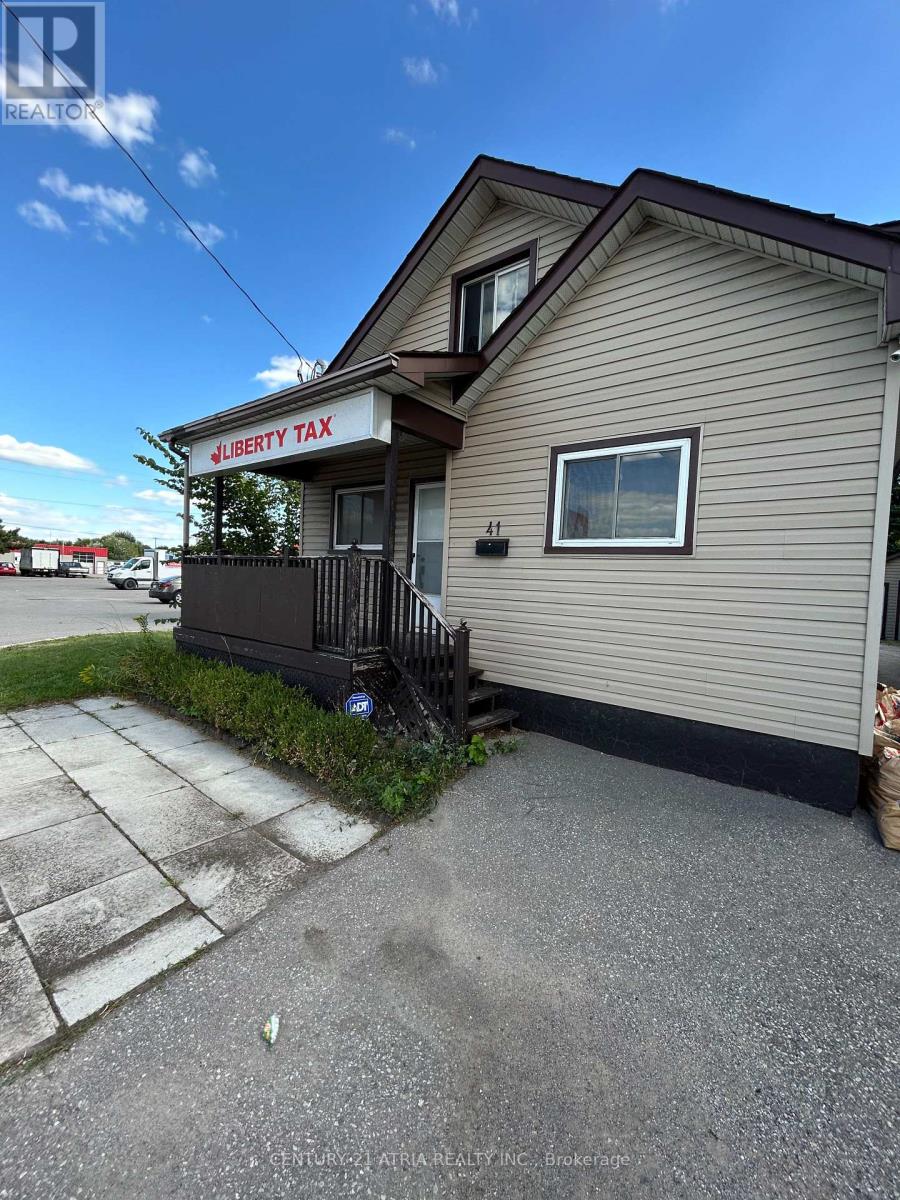 41 Bloor St E, Oshawa, ON L1H 3L9