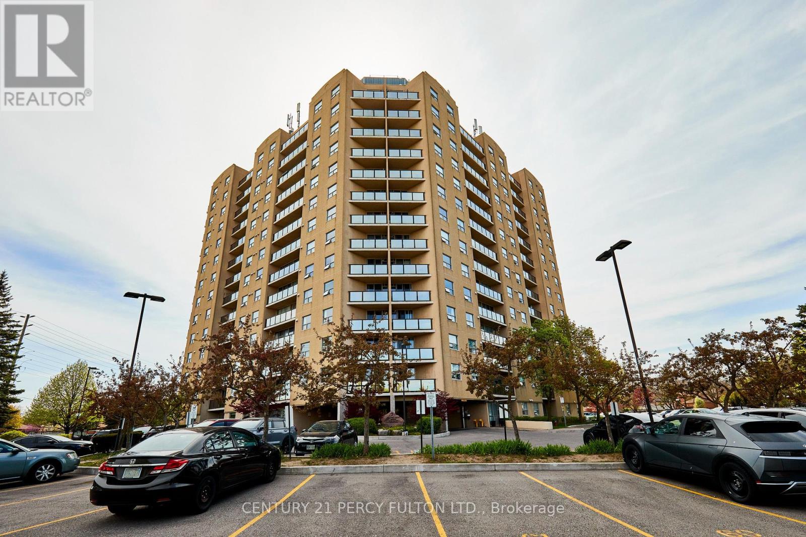 102 2 Westney Rd N, Ajax, ON L1T 3H3