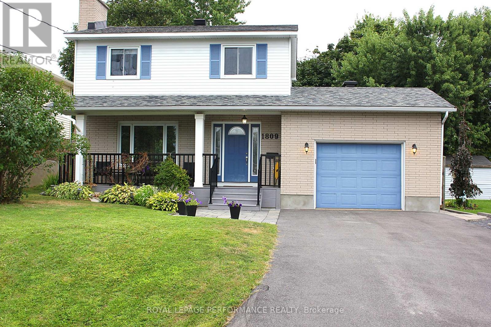 1809 Alguire St, Cornwall, ON K6J 5E7