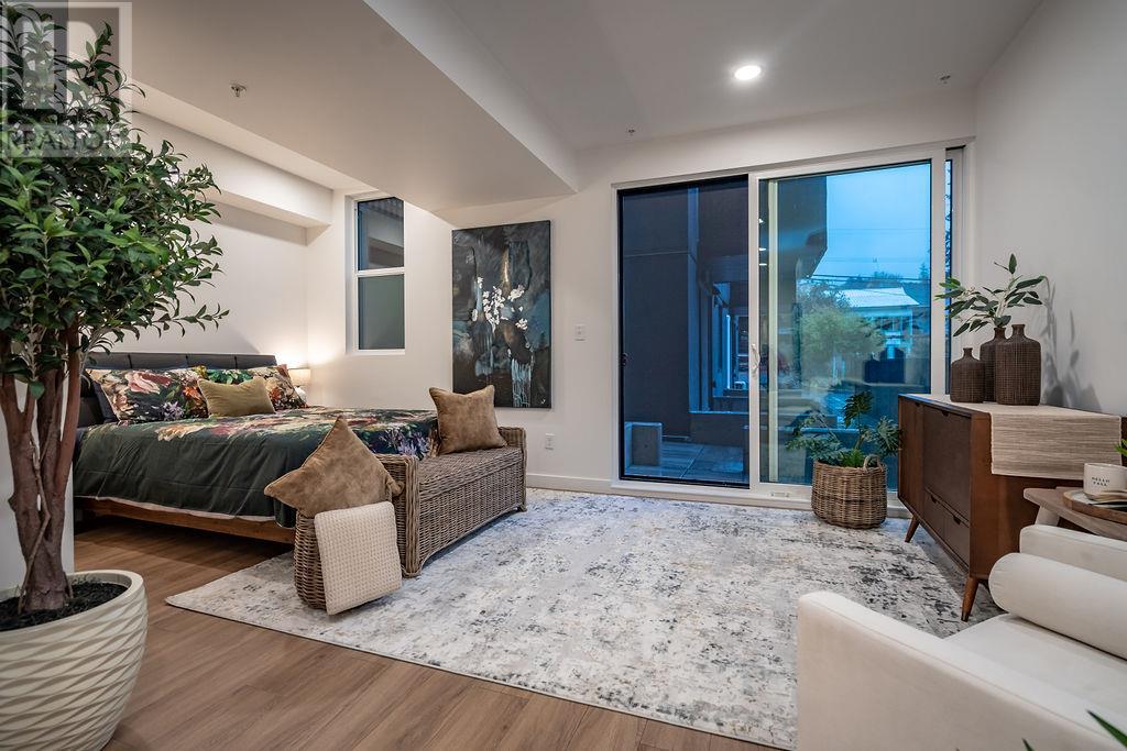 514 Victoria Street Unit 209, Nelson, BC V1L 4K8
