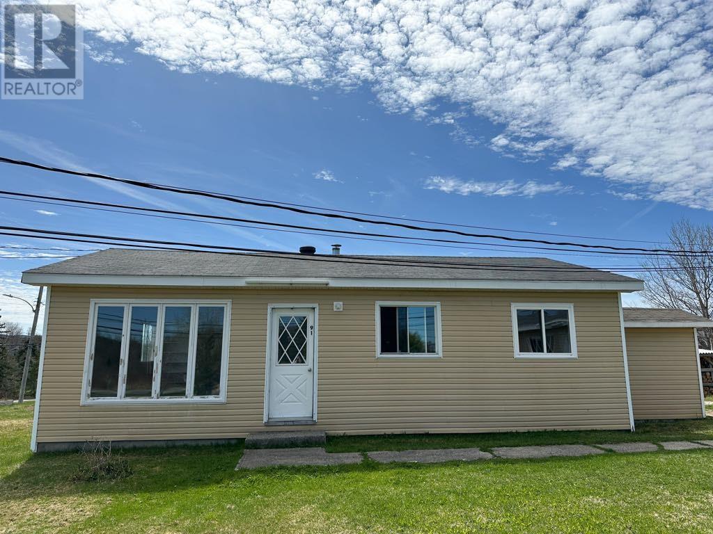 91 N Main St, Deer Lake, NL A8A 2J3