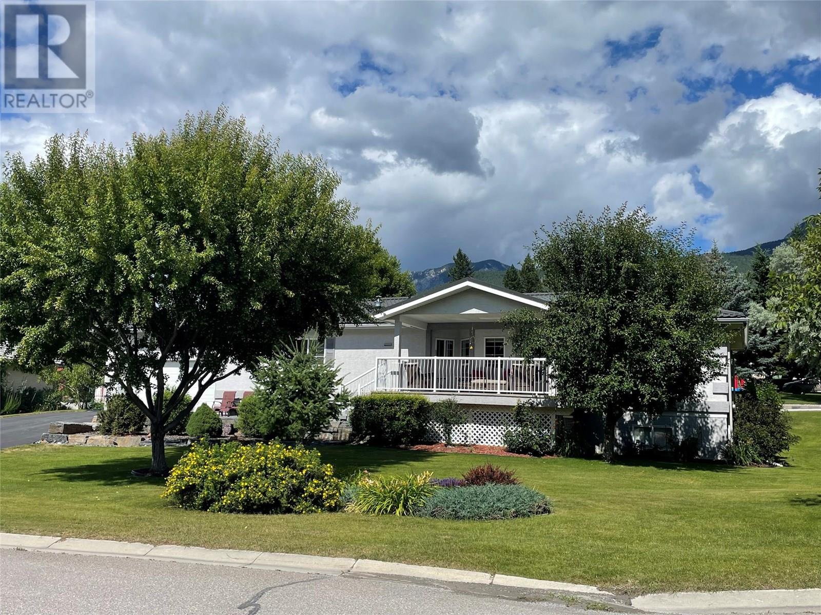 4891 Glen Eagle Dr, Fairmont Hot Springs, BC V0B 1B0