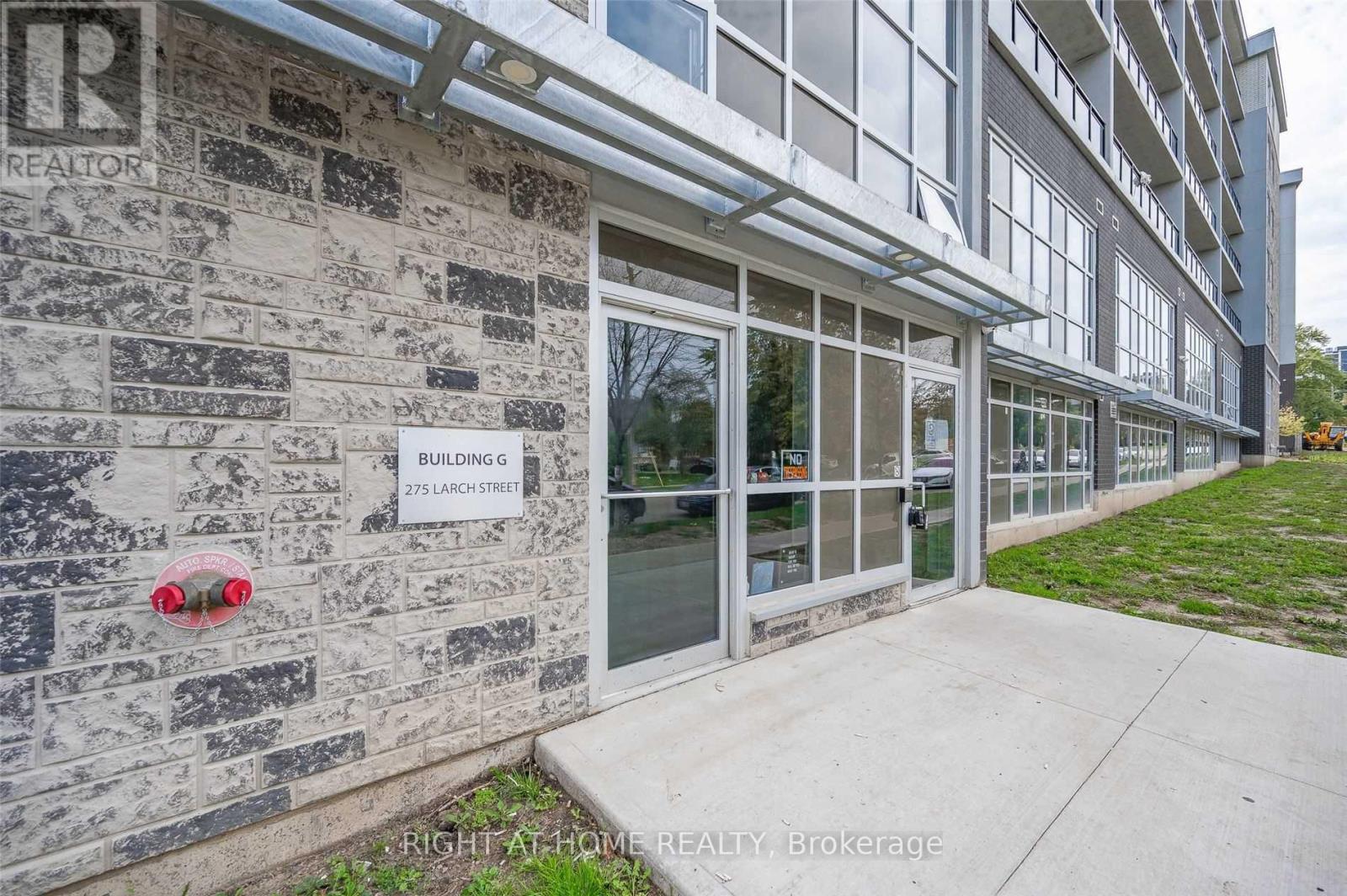 275 Larch Street #f114, Waterloo, ON N2L 0J3