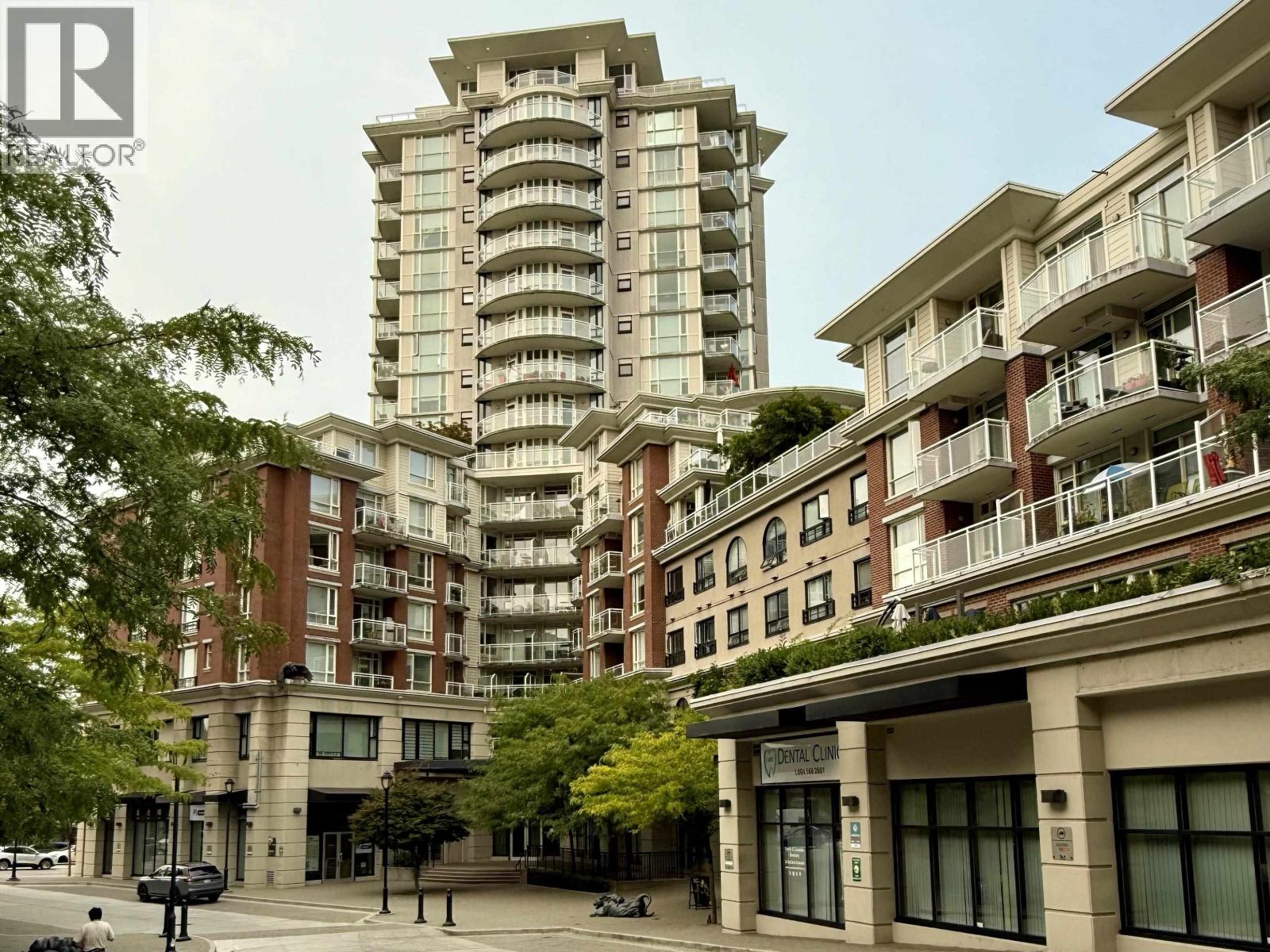 4028 Knight Street Unit 302, Vancouver, BC V5N 5Y8