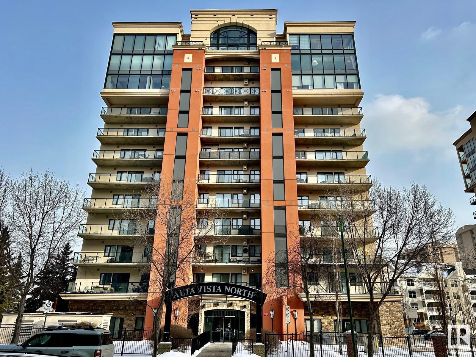 10319 111 Street Northwest #705, Edmonton, AB T5K 0A2