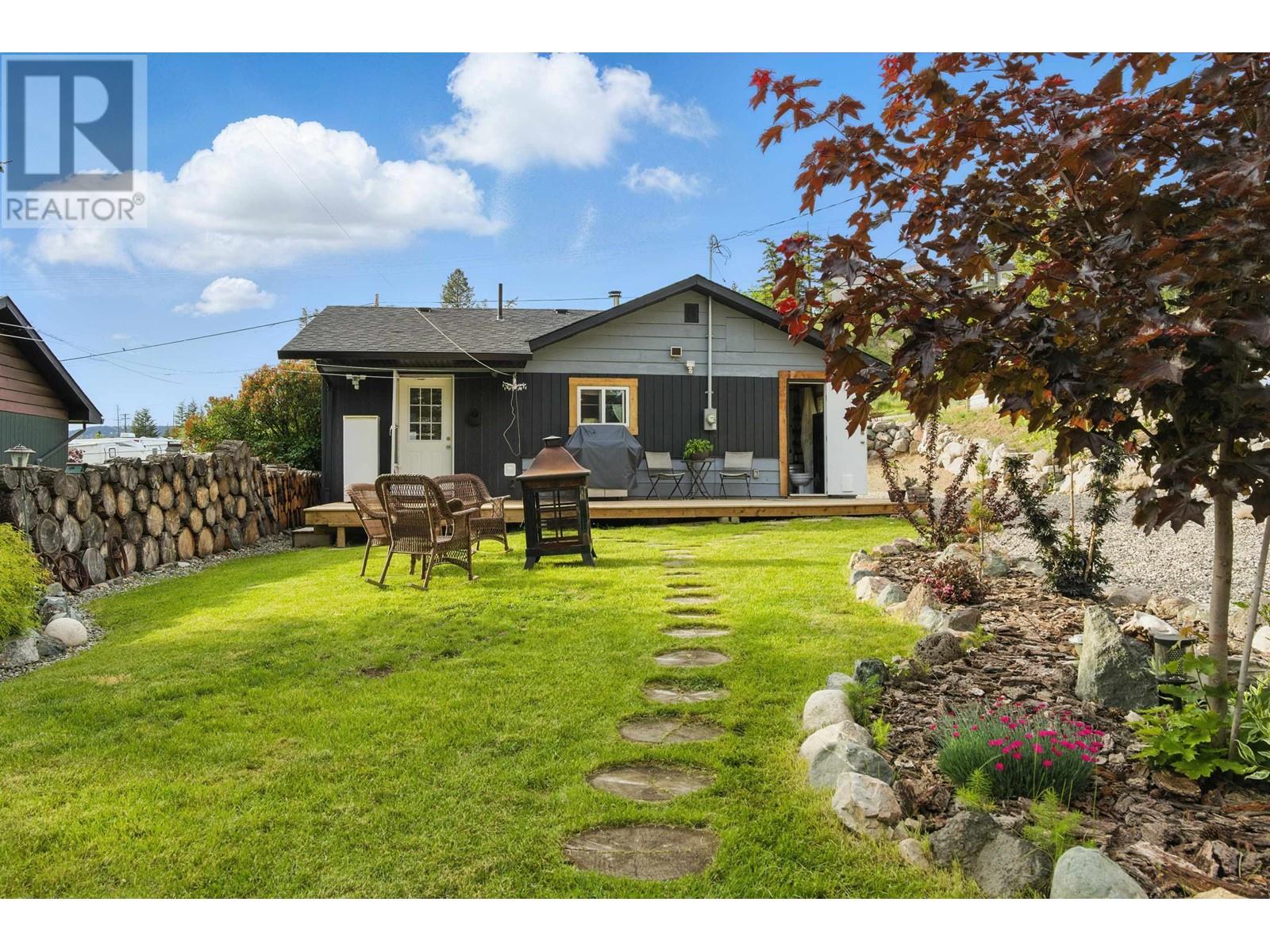 909 Proctor St, Williams Lake, BC V2G 2Y5