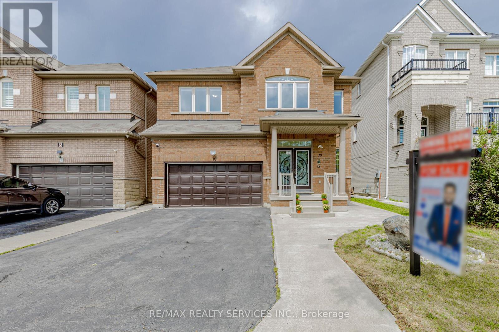 10 Cedarsprings Way, Brampton Sandringham-wellington, ON L6R 0W1