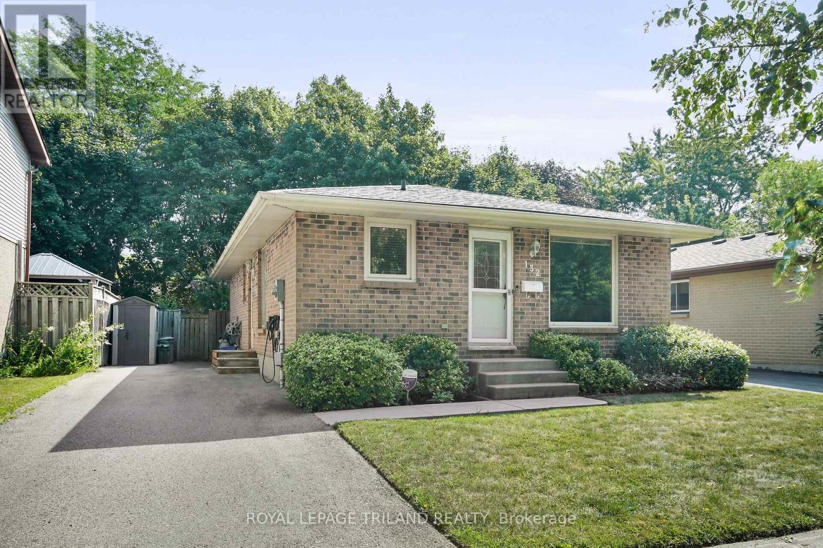 132 Ardsley Cres, London, ON N6G 3W7