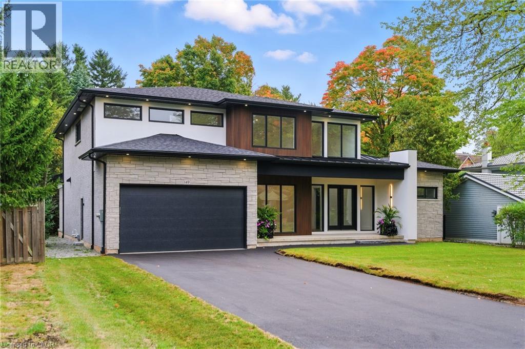 149 Rosemary Ln, Hamilton, ON L9G 2K6