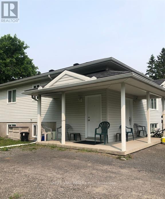 35 Cloverloft Ct, Ottawa, ON K2S 1T3