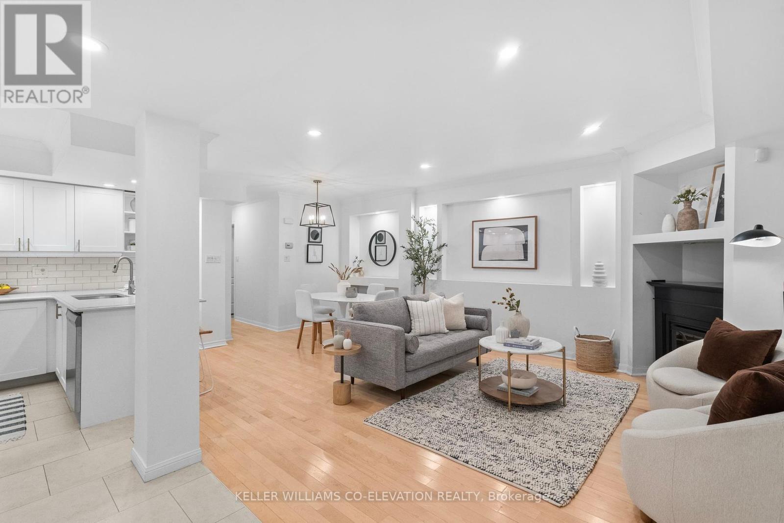 1102 11 Shank St, Toronto, ON M6J 3W9