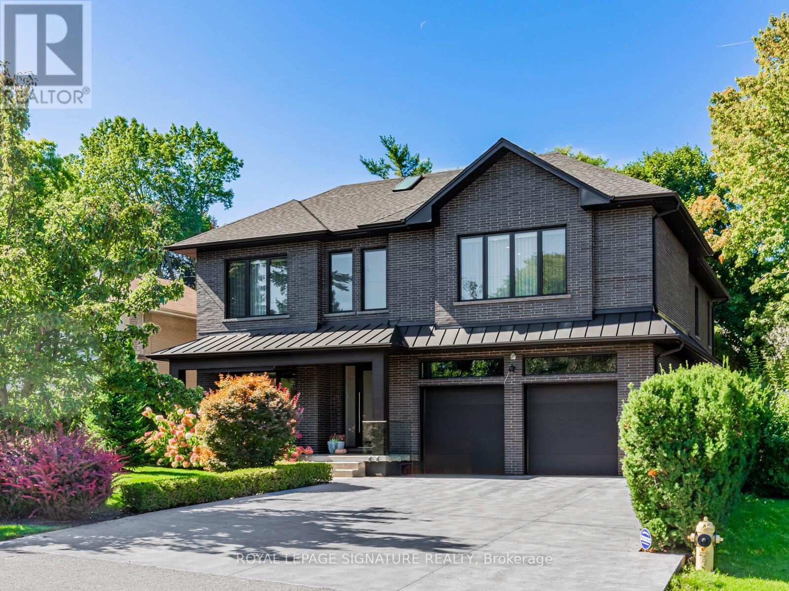 20 Hartfield Ct, Toronto, ON M9A 3E3