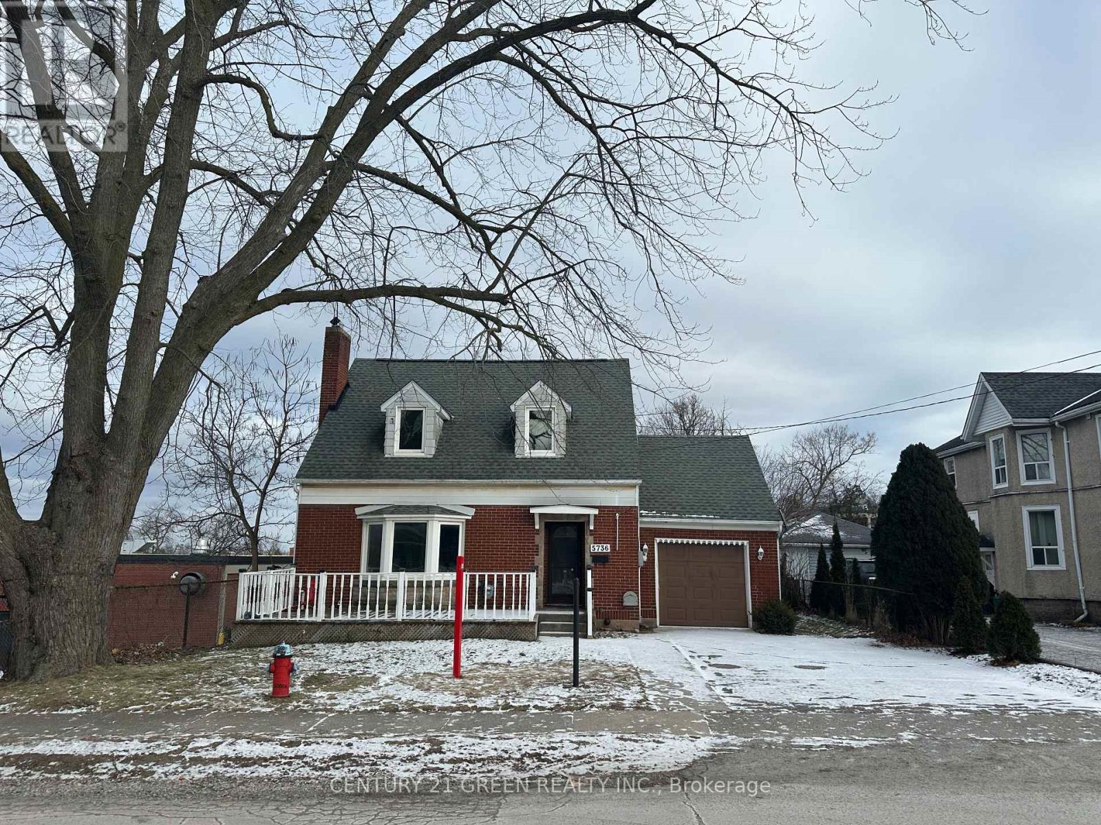 5736 Leonard Ave, Niagara Falls, ON L2G 4R1