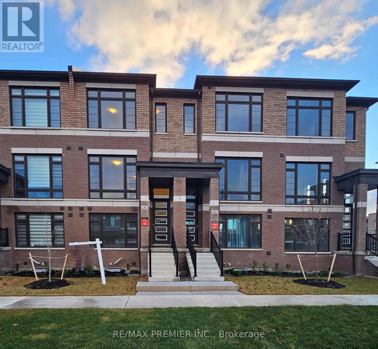 38 Cherry Hill Ln, Barrie, ON L4N 6K7