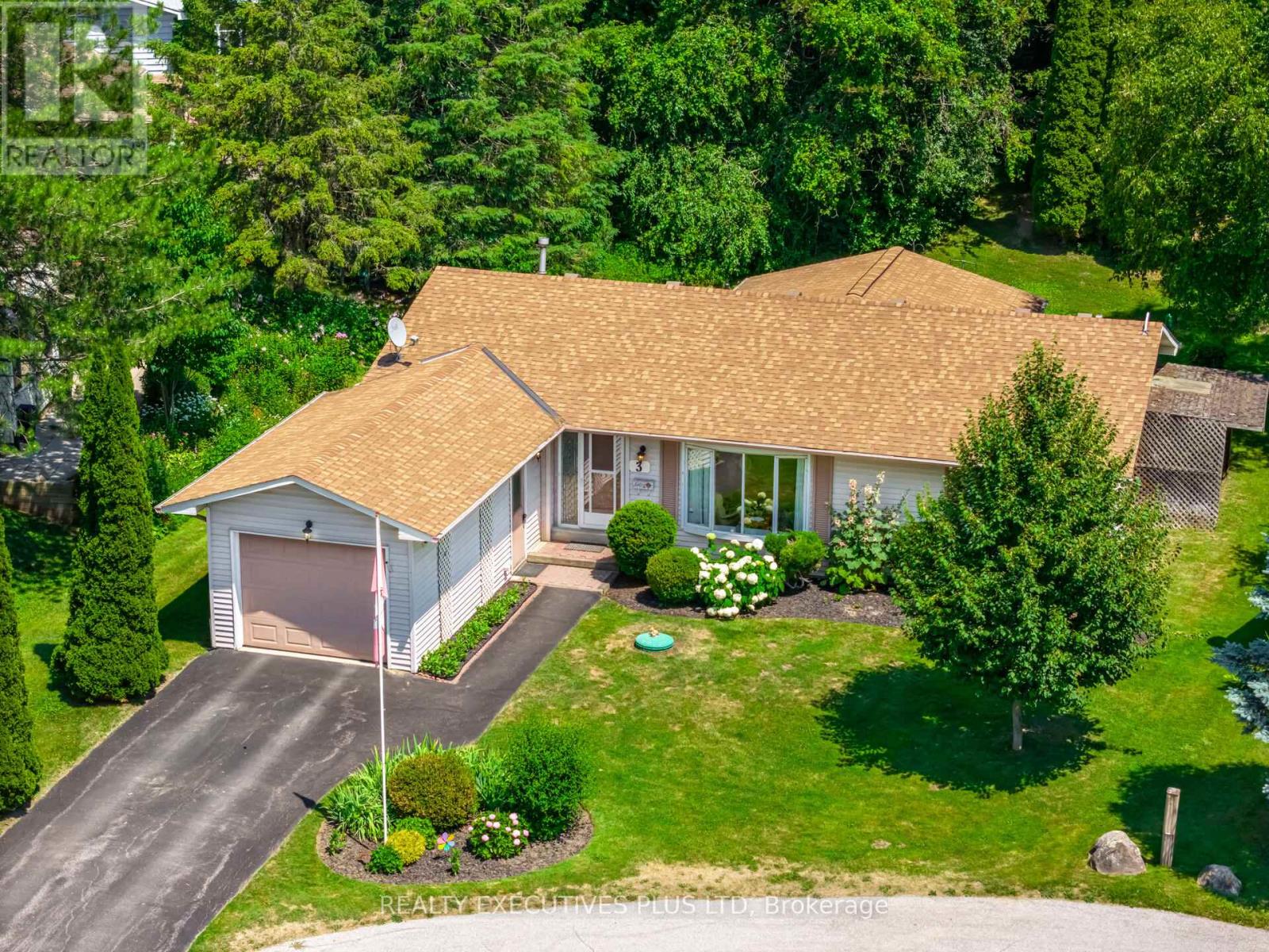 3 Pineview Ct, New Tecumseth, ON L0G 1W0