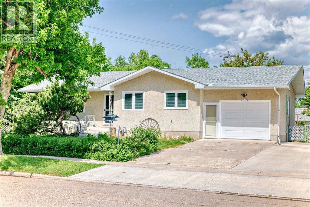 20 Street Unit 2516, Nanton, AB T0L 1R0