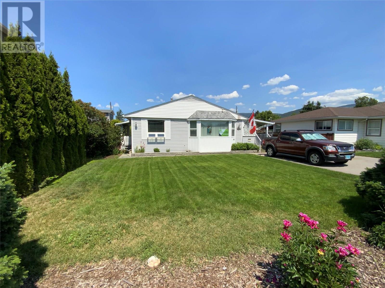 449 Conklin Ave, Penticton, BC V2A 2T3