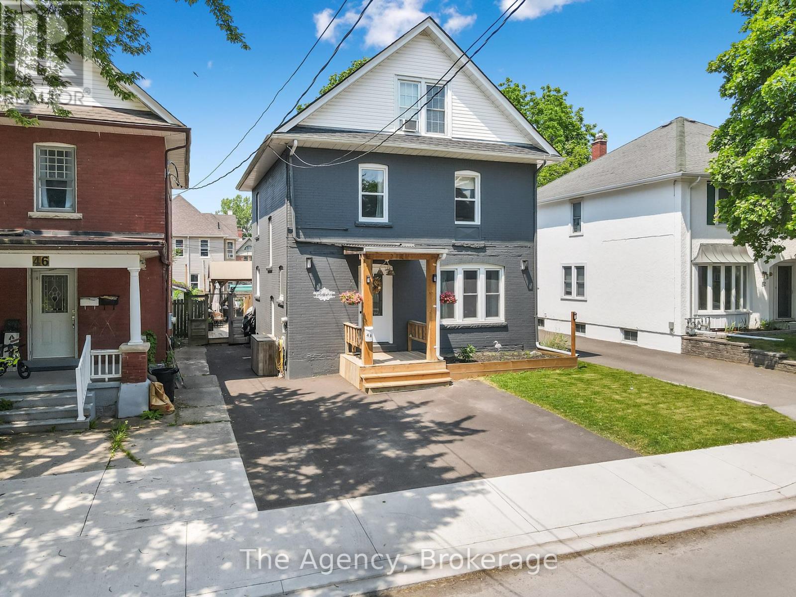 48 Grove St, Welland, ON L3B 4B4
