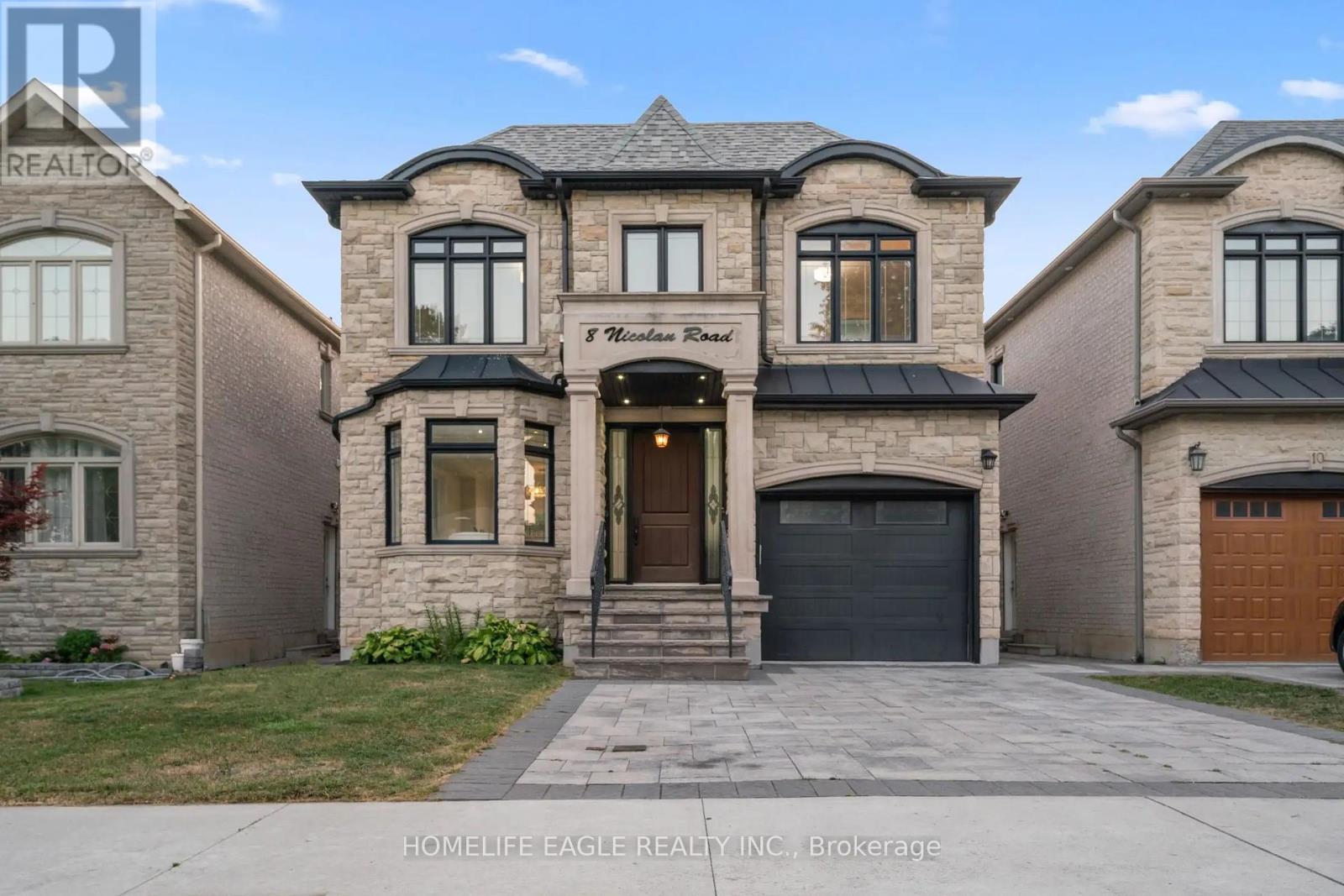 8 Nicolan Rd, Toronto Cliffcrest, ON M1M 3J6