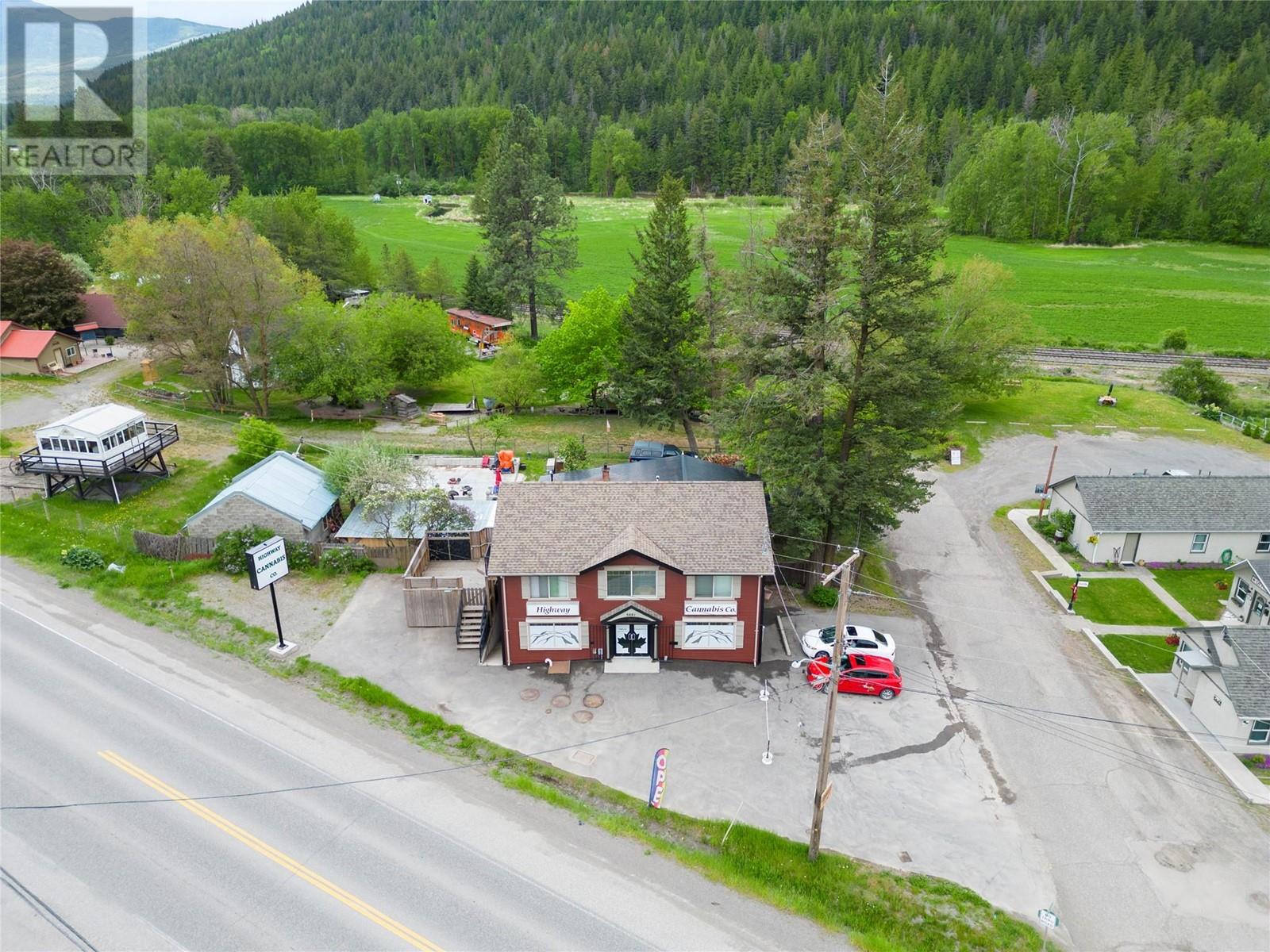 97 Highway Unit 5661 #5661, Falkland, BC V0E 1W0