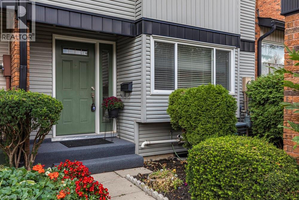 1556 Kerns Road Unit 3, Burlington, ON L7P 3A7