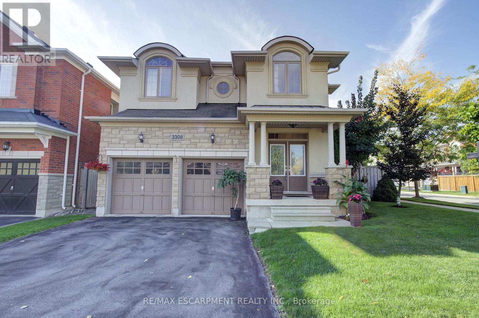 3308 Granite Gate, Burlington, ON L7M 0L7