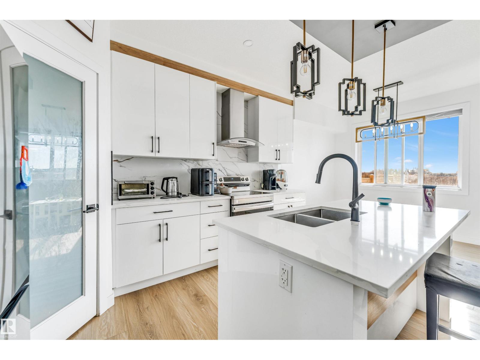 40 Av Unit 3911, Beaumont, AB T4X 3B5