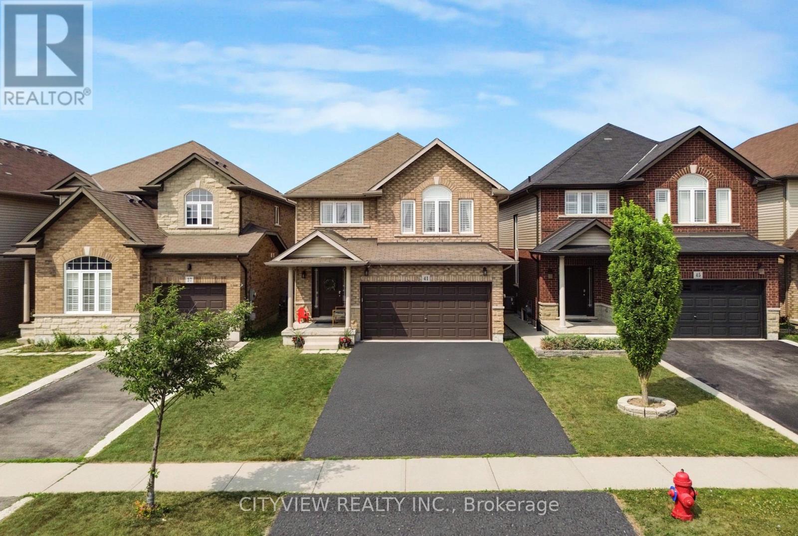 41 Bellagio Ave, Hamilton, ON L0R 1P0