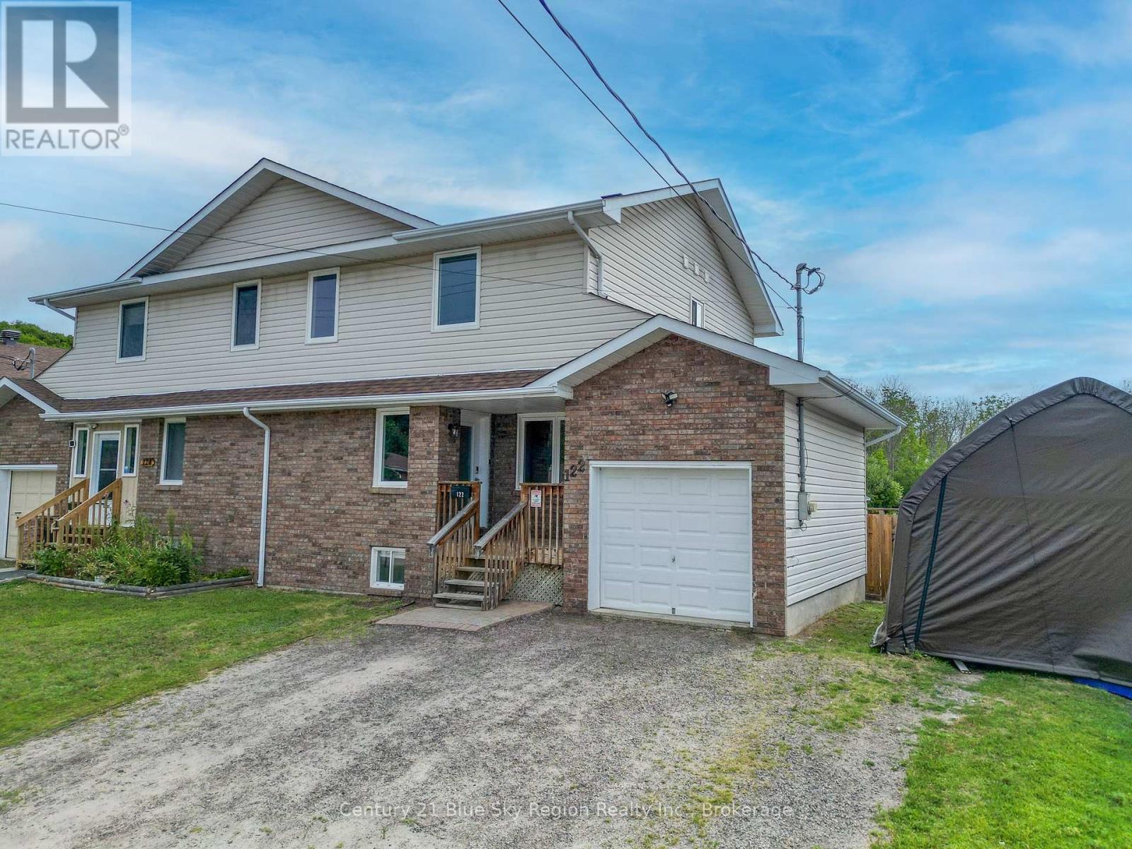 122 Johnston Rd, North Bay, ON P1B 9N6