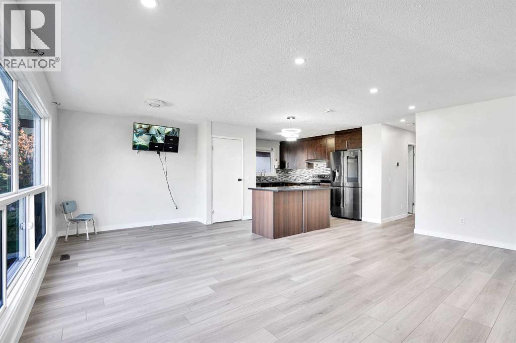 515 Malvern Dr NE, Calgary, AB T2A 5G8