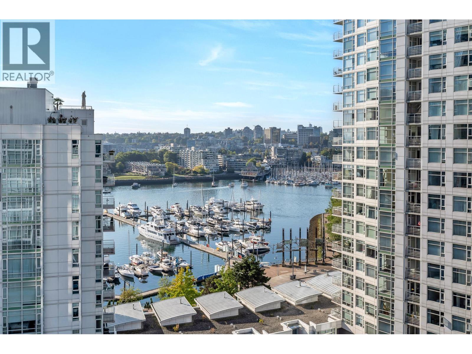 198 Aquarius Mews Unit 1608, Vancouver, BC V6Z 2Y4